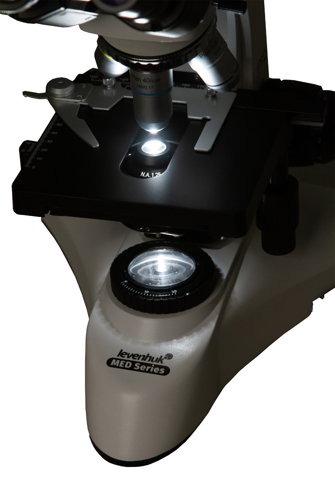 МикроскопLevenhukMED25T,тринокулярный91